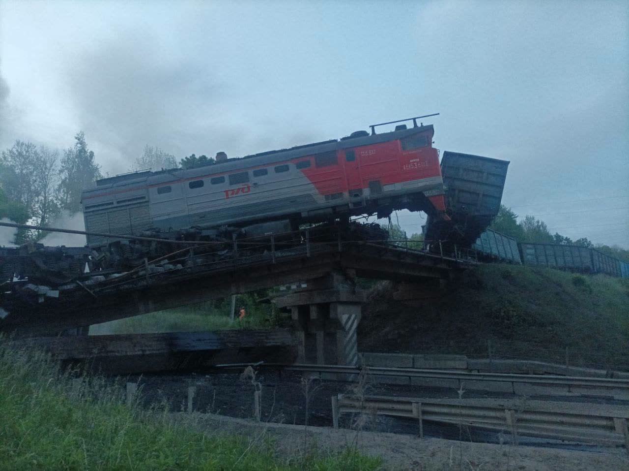 Blowing up a bridge in the Kursk region